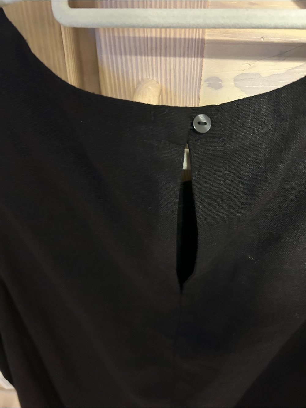 Old Navy Black Sleeveless Shift Dress - Picture 5 of 5
